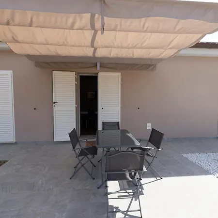 La Casa Nel * Ρεκανάτι